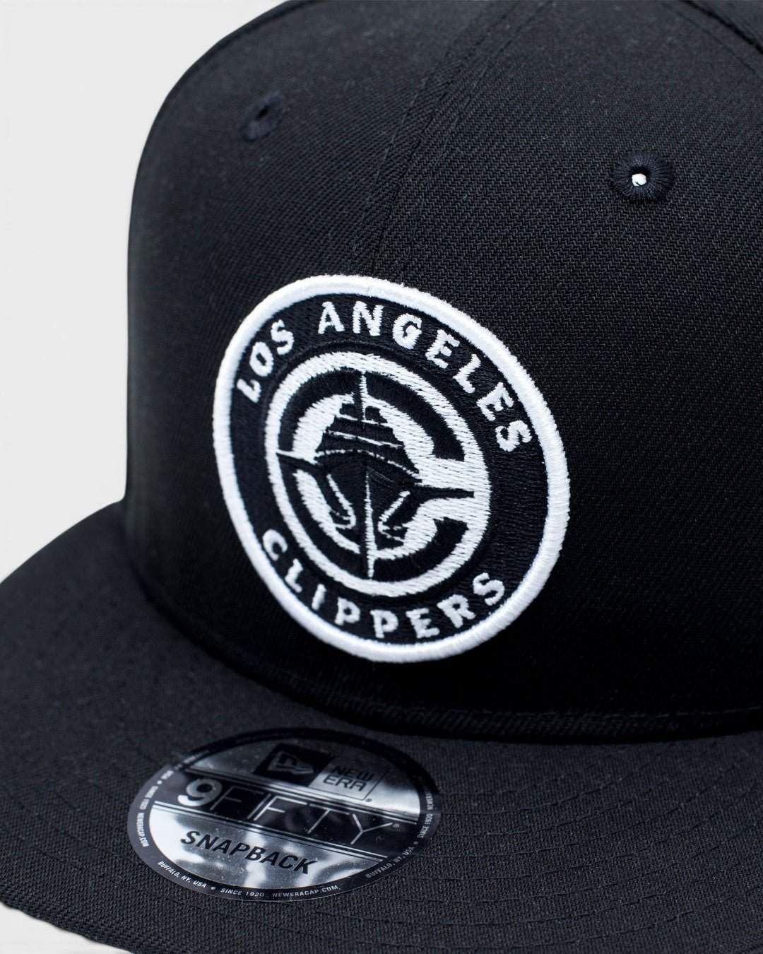 Global Logo 5950 Fitted Hat - Headwear - Black - 60-000051-7